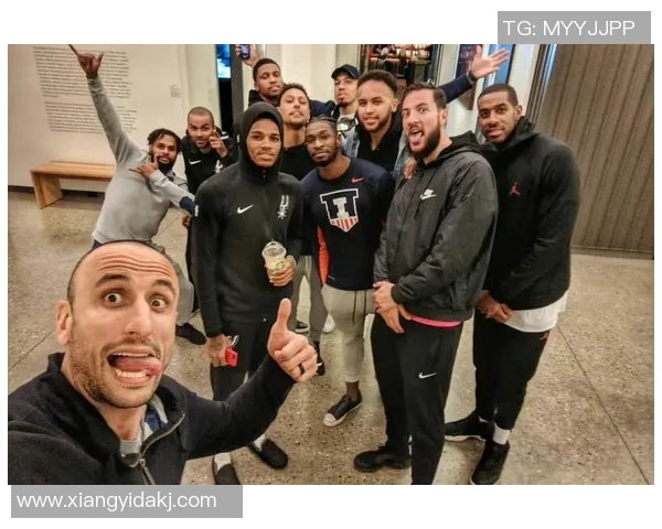 马刺对阵尼克斯吉诺比利的精彩表现与传奇时刻回顾